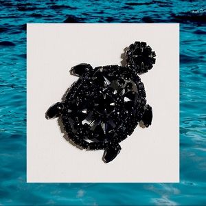 Gorgeous Vintage Turtle Rhinestone Brooch Black Figural Pin 2-1/8”